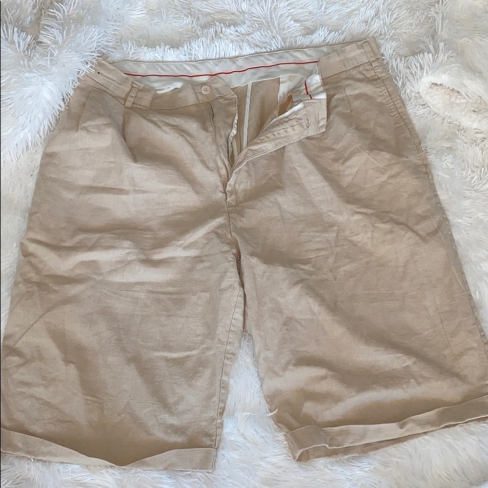 Used Men’s Size 40 Linen Trust Shorts